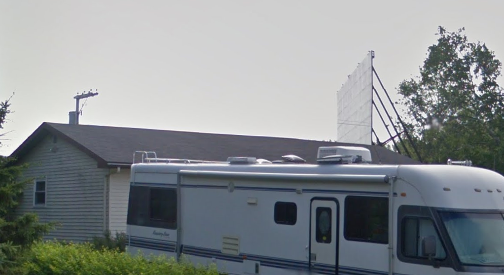 Stephane’s family’s house was in a subdivision next to a drive-in theatre… I remember seeing its screen tower over the houses in front of it! (This isn't nearly as huge as I remember it...)
